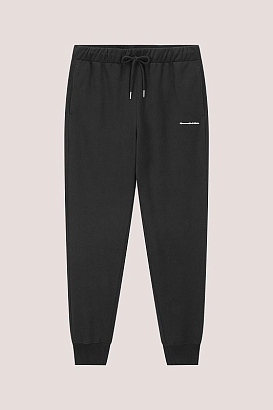 Черные джоггеры с карманами и логотипом D102