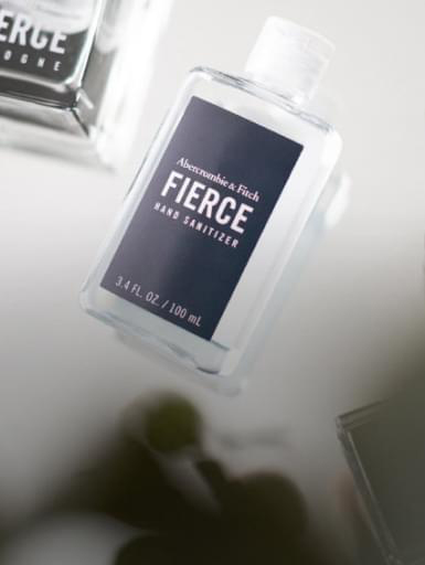Abercrombie & Fitch - раздел Аксессуары